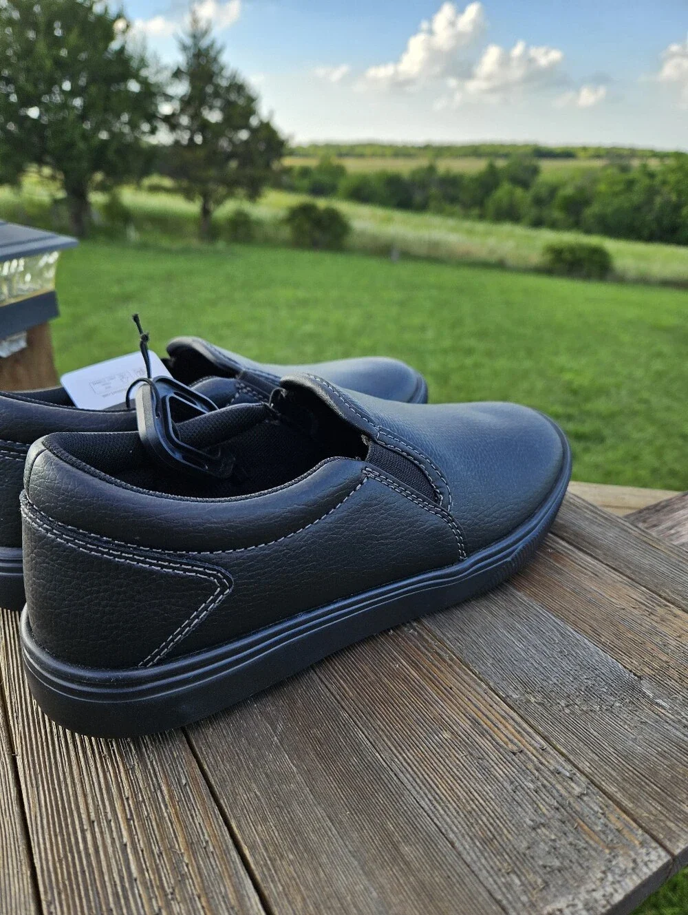 TredSafe Unisex Slip-Resistant Work Shoes Black Leather Comfort M7/W9 NEW